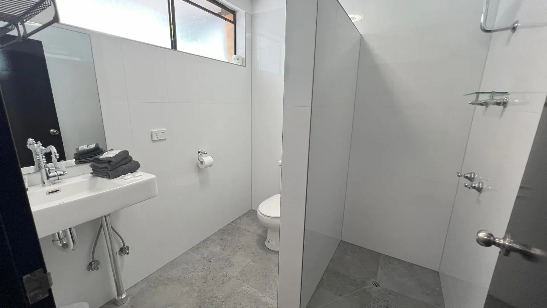 Jumbuck Motor Inn - Pool - Pet Friendly Section - King Beds Longreach 3*,